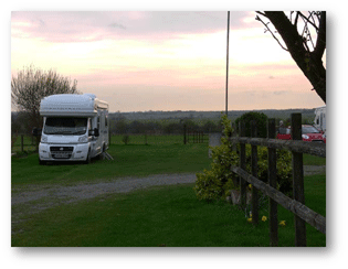 Campsite Suffolk - Clock house Farm